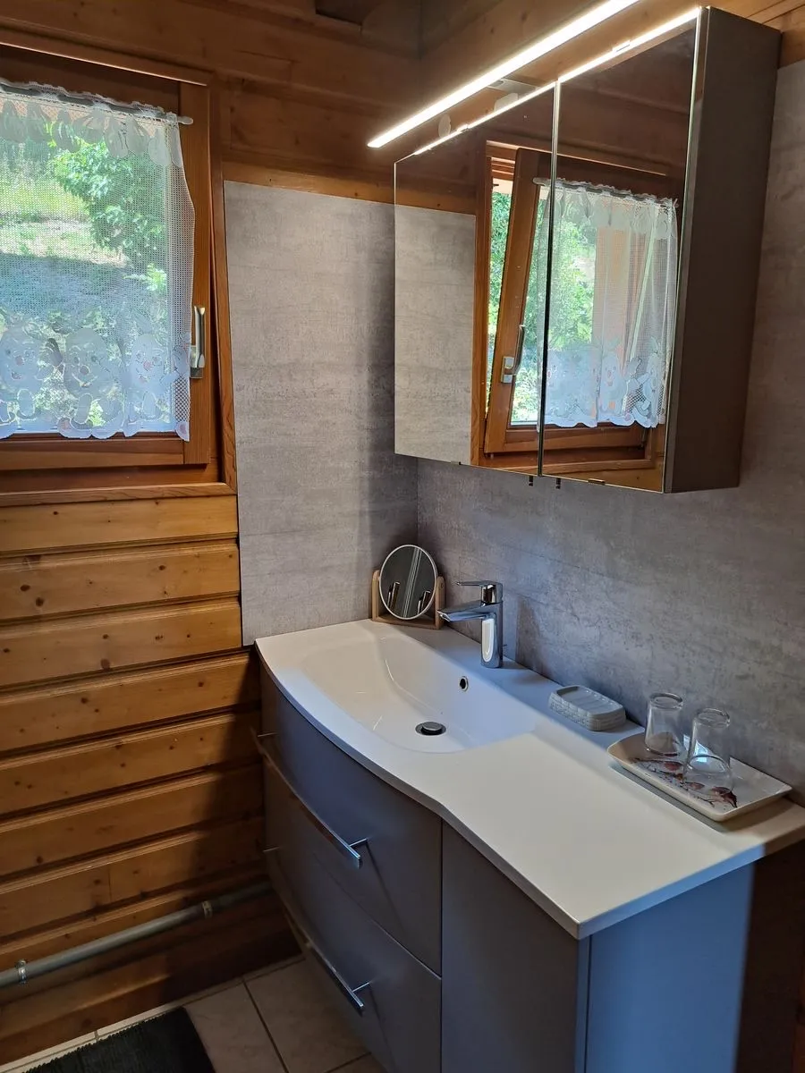 Salle d'eau, douche à l'italienne
